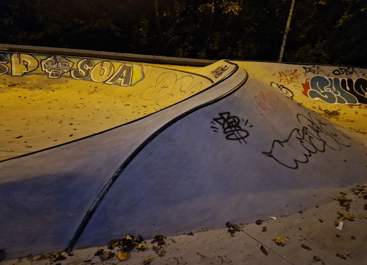 Beatrixpark Skatepark Almere Skate Spot 5/5