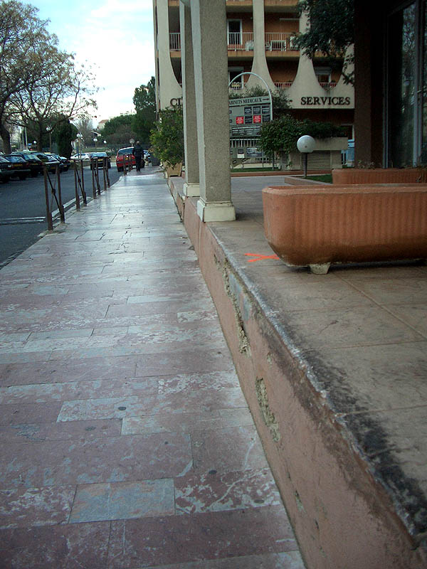 Clemenceau Spot Street Béziers Skate Spot 3/5