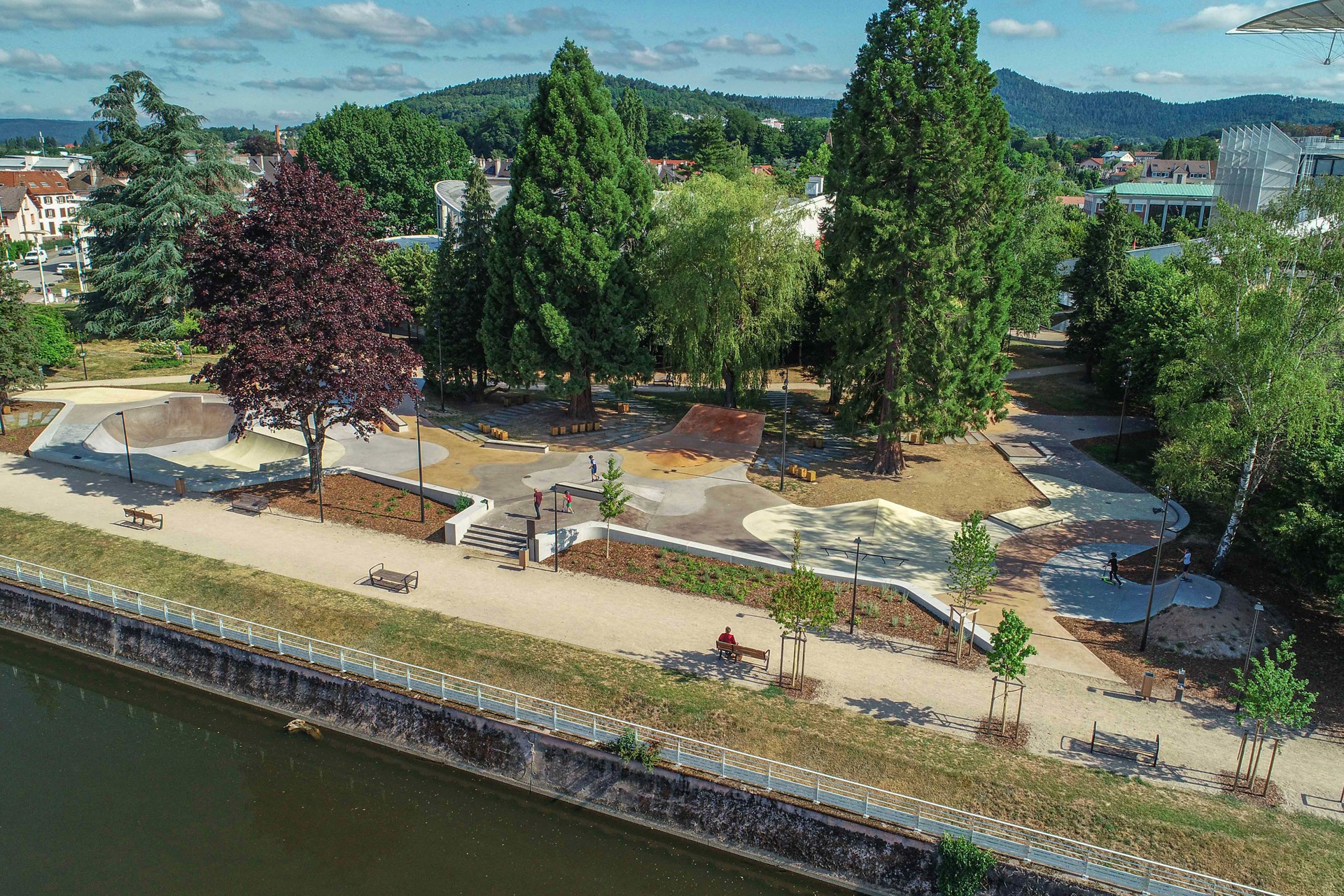 Parc Jean Mansuy Skatepark Saint Dié des Vosges Skate Spot 4/5