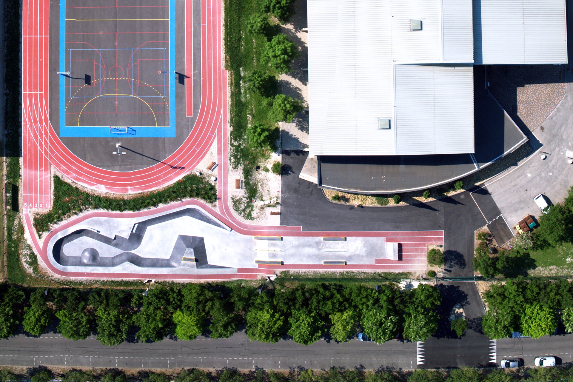 Stade Skatepark Le Thor Skate Spot 3/5