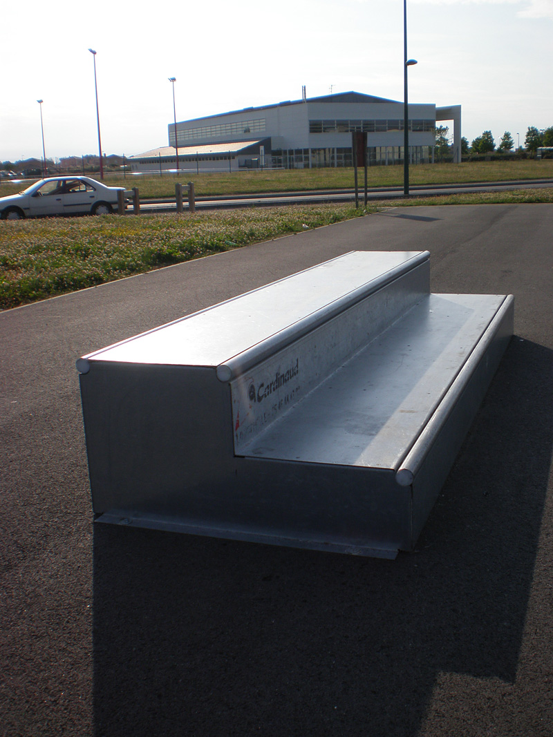 Lycée Alcide Skatepark Bouaye Skate Spot 2/5