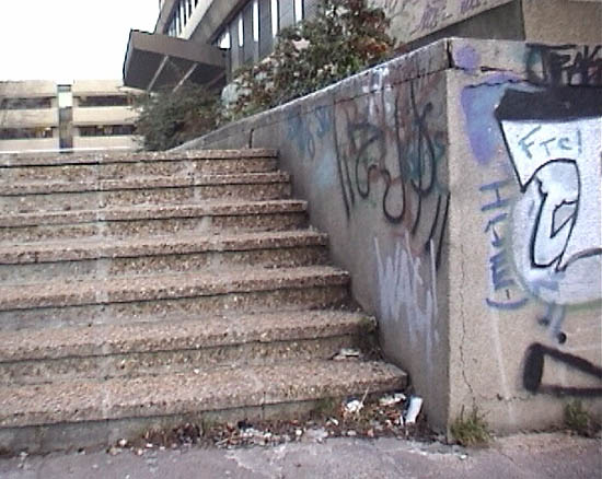 Trésor Public Spot Street Montpellier Skate Spot 3/5