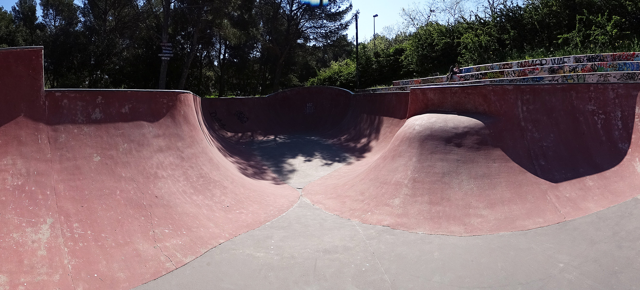 Parc Guelfucci Skatepark Istres Skate Spot 4/5