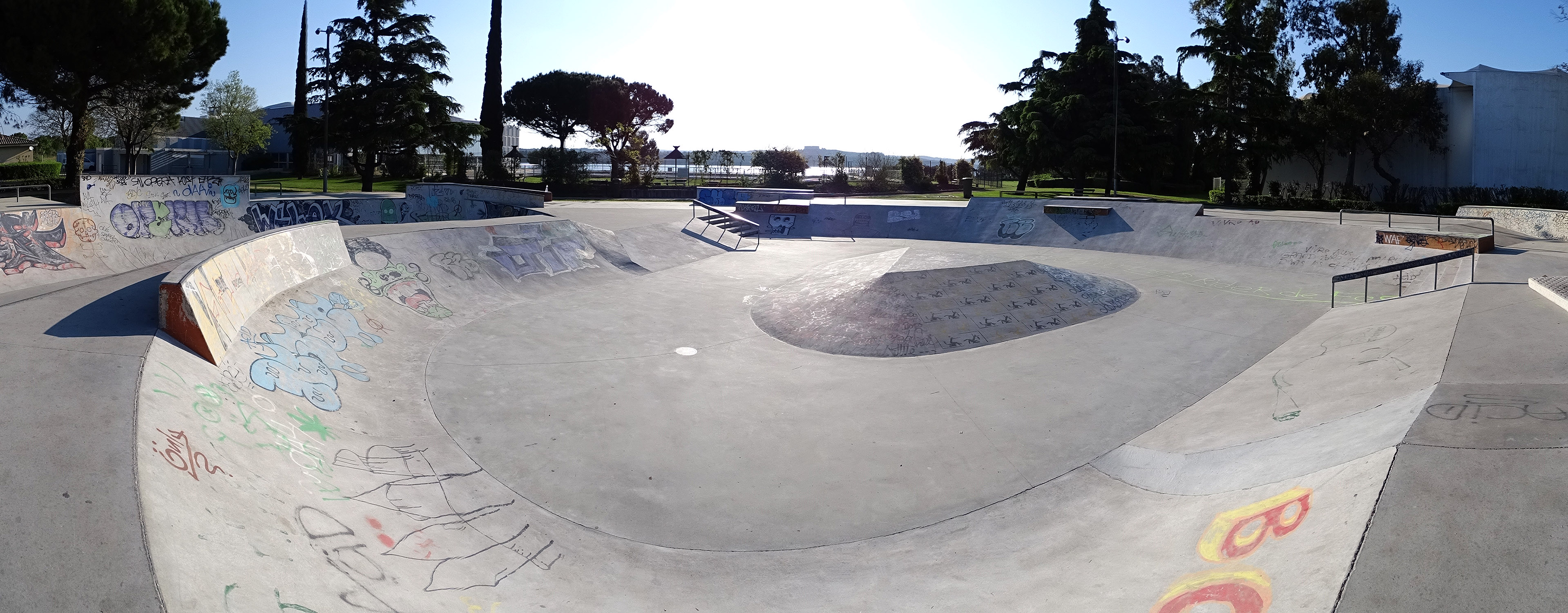 Étang de L' Estomac Skatepark Fos sur Mer Skate Spot 4/5
