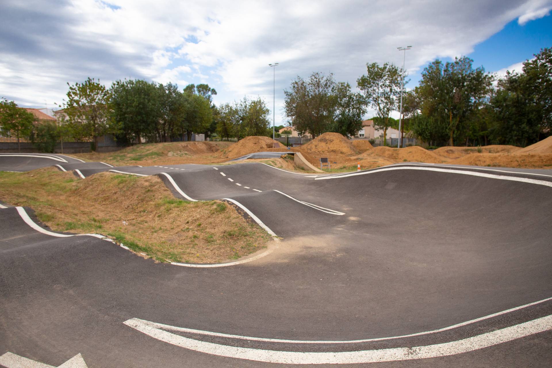 Parc des Sports Urbains Skatepark Sérignan Skate Spot 3/5