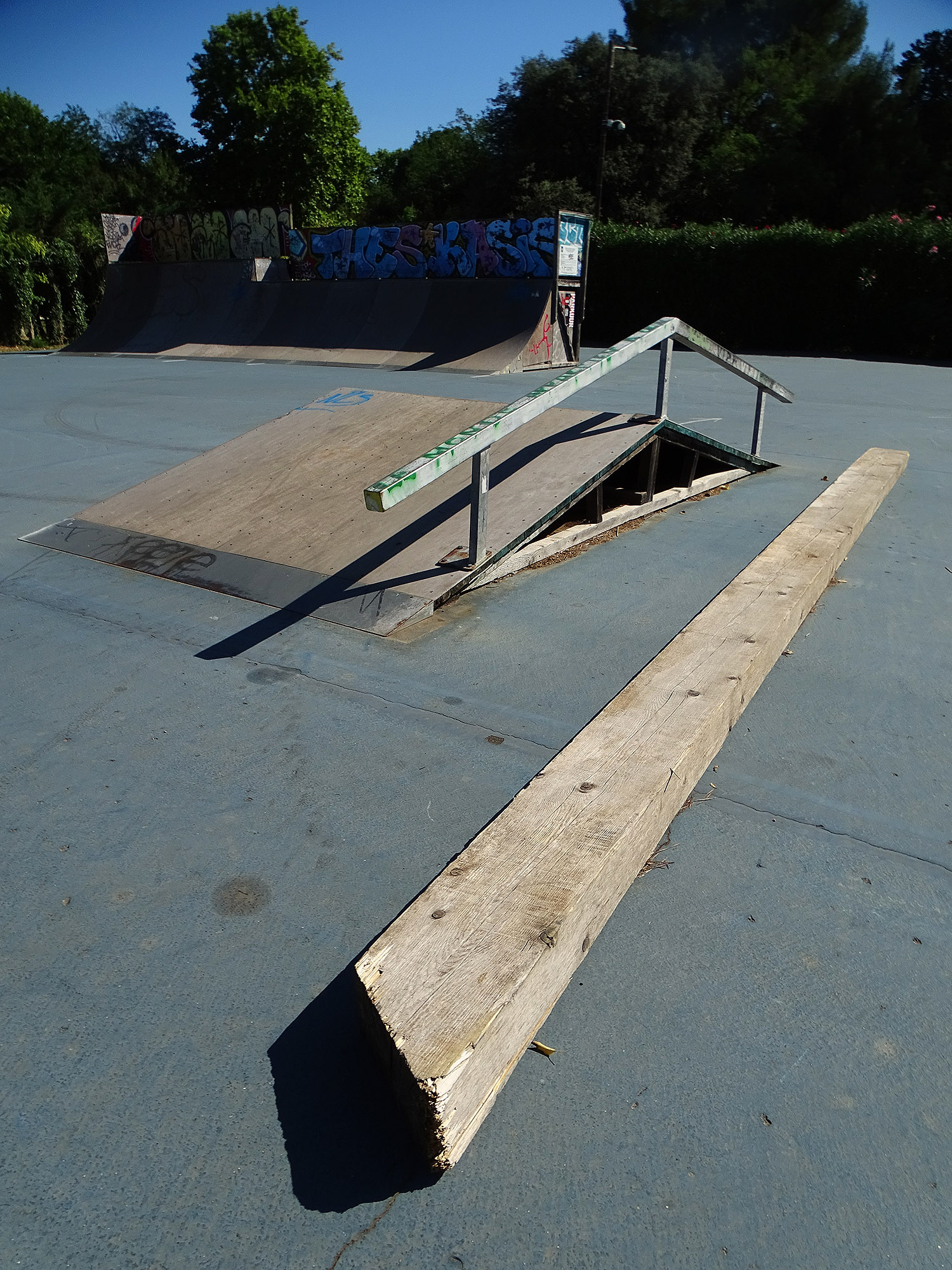 Grammont Old Modules Skatepark Montpellier Skate Spot 3/5
