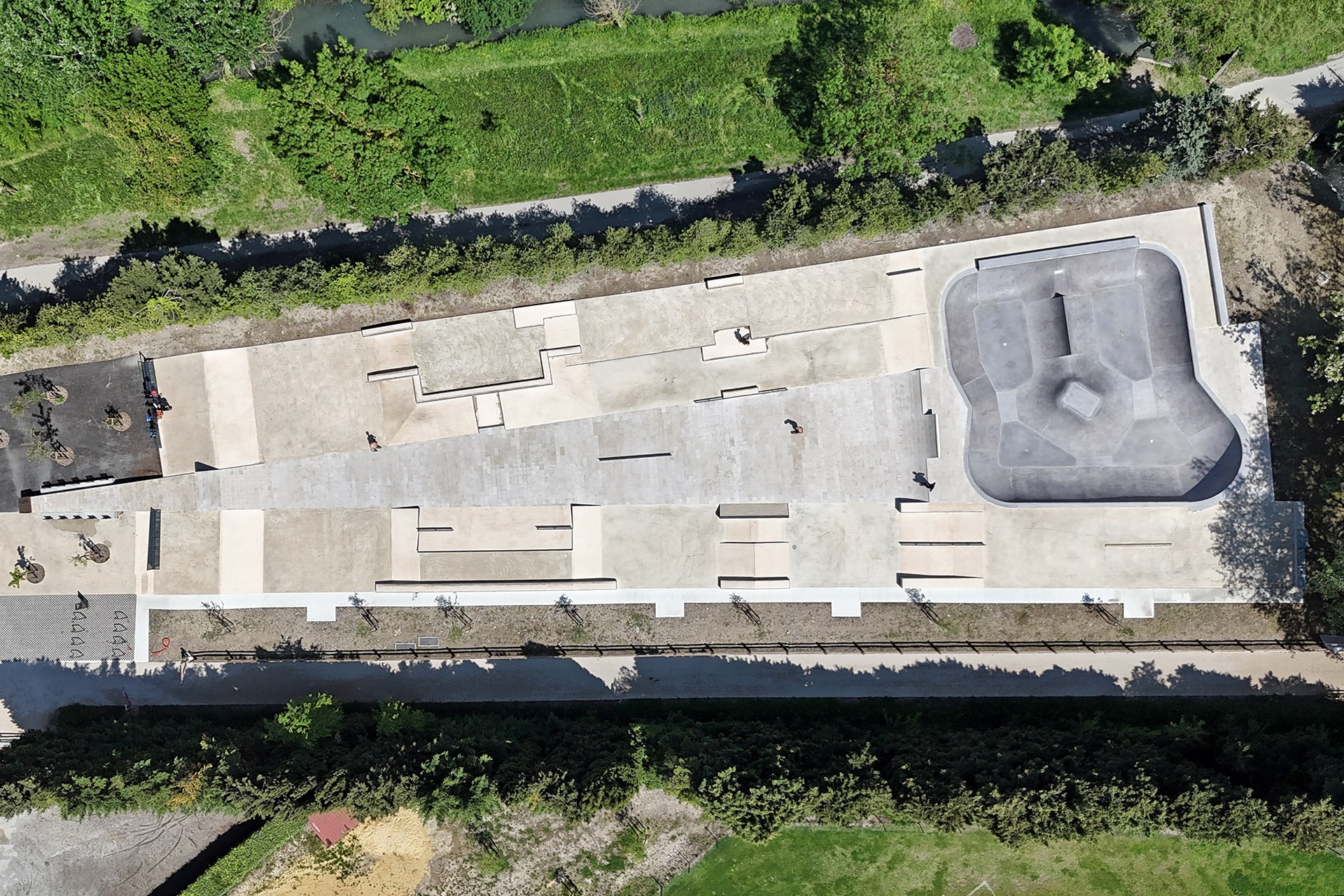 Les Arènes Skatepark Noves Skate Spot 4/5