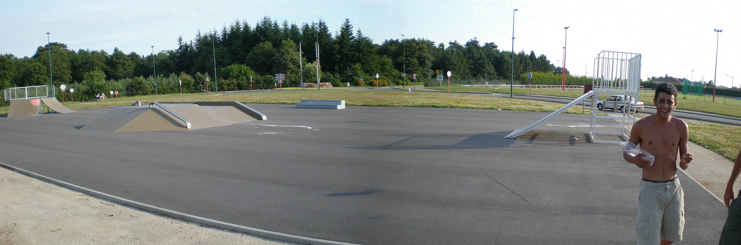 Lycée Alcide Skatepark Bouaye Skate Spot 2/5