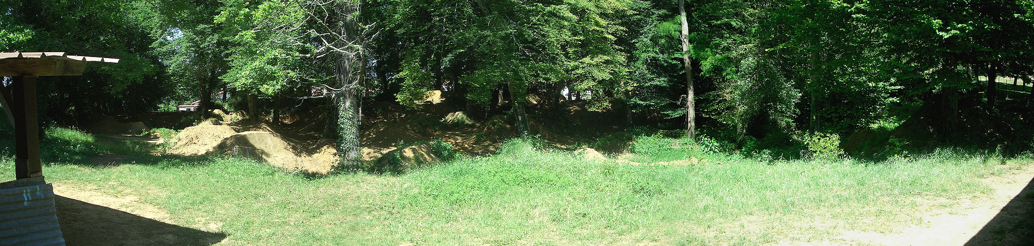 Nahuques Dirt Dirt Mont de Marsan Skate Spot 5/5