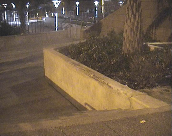Le Corum Spot Street Montpellier Skate Spot 3/5
