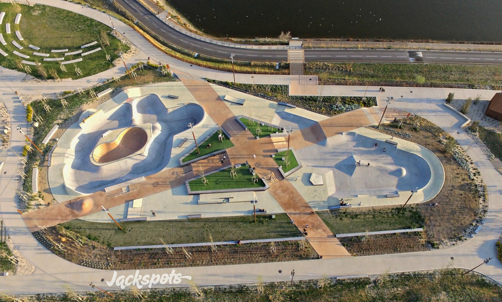 L' Esteou Skatepark Marignane Skate Spot 5/5