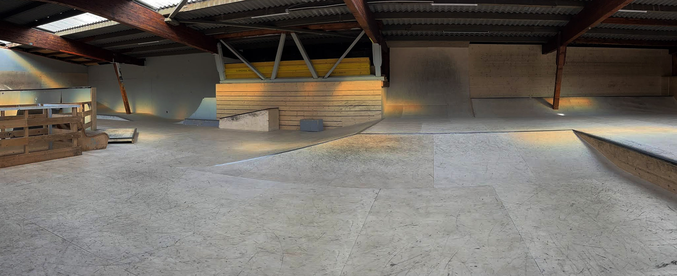La Fièvre Hs36 Indoor Lausanne Skate Spot 5/5