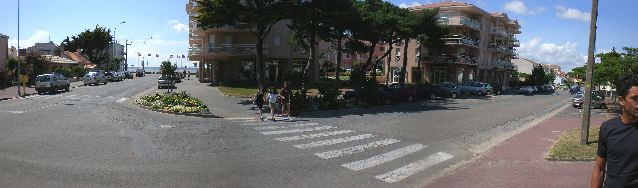 Hôtel de Ville Spot Street Saint Brevin les Pins Skate Spot 2/5