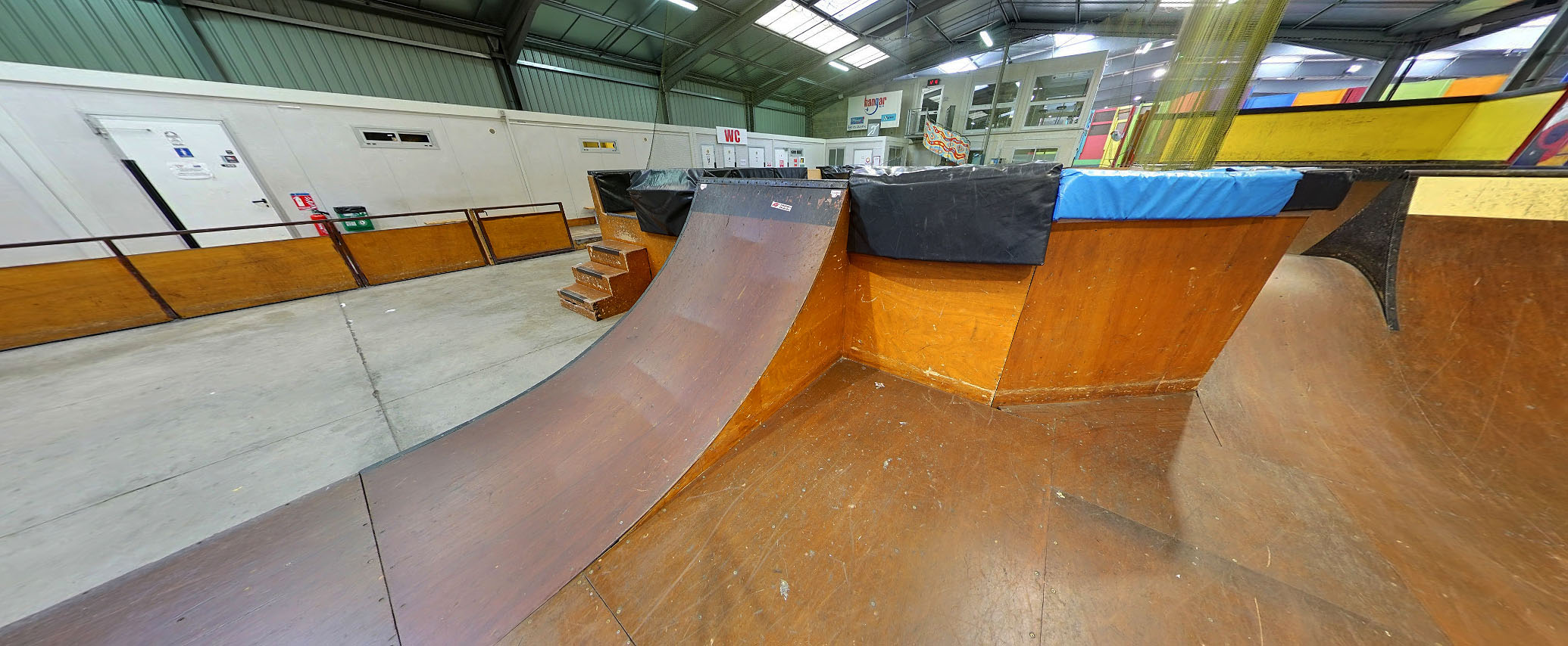 Le Hangar Indoor Nantes Skate Spot 5/5