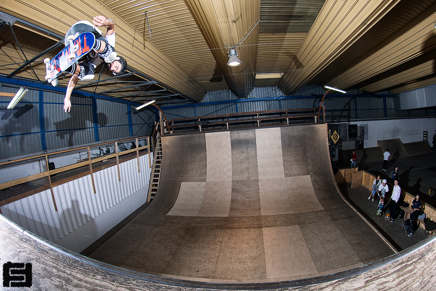 Hangar Darwin Indoor Bordeaux Skate Spot 5/5