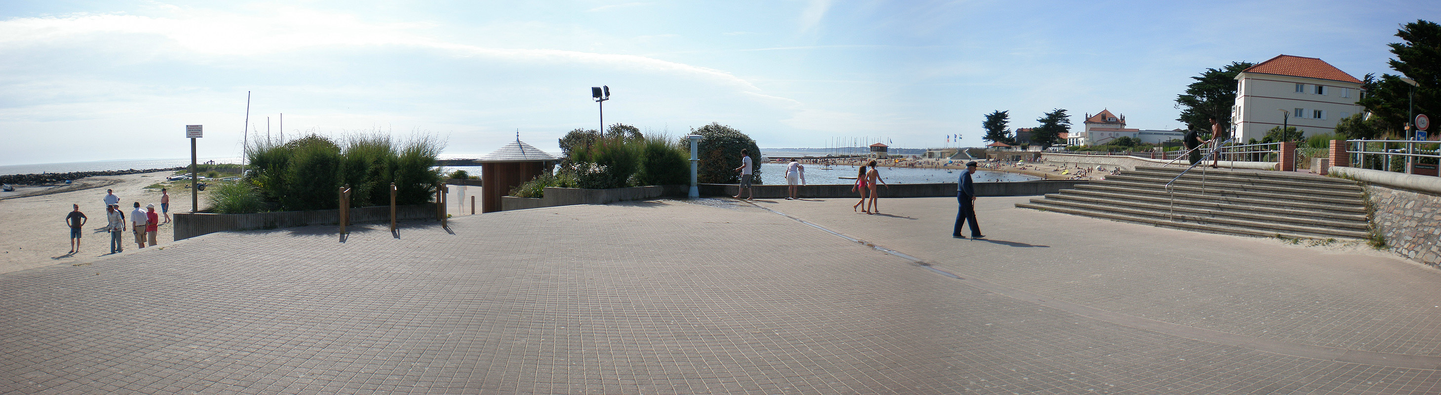 Plan D' eau Spot Street La Bernerie en Retz Skate Spot 3/5
