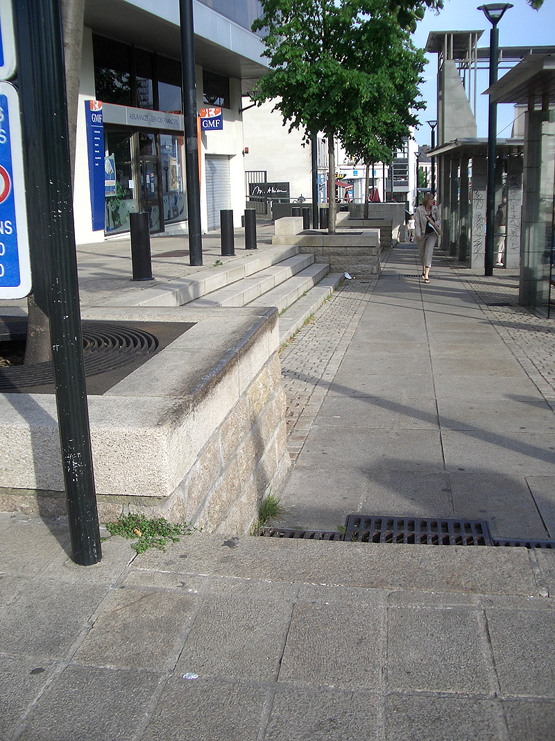 Cram Spot Street Nantes Skate Spot 4/5