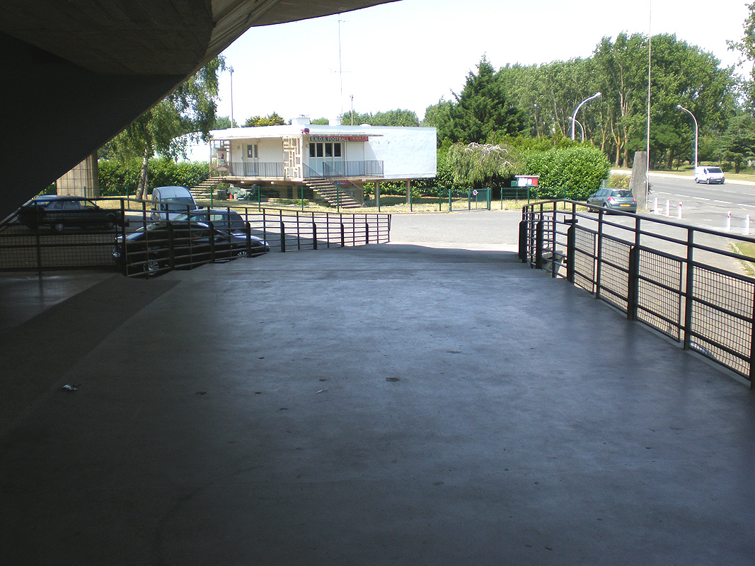 La Soucoupe Spot Street Saint Nazaire Skate Spot 2/5