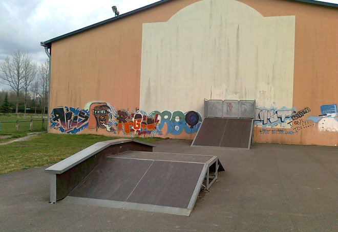 Stade Ravelo Artiguelouve Skate Spot