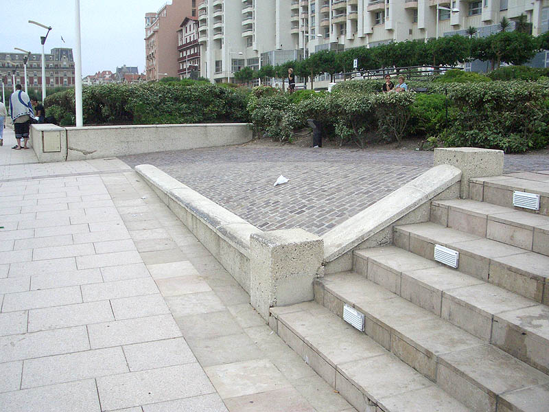 La Grande Plage Biarritz Skate Spot