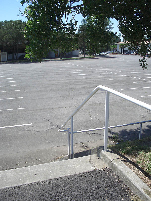 Les Arènes Hagetmau Skate Spot