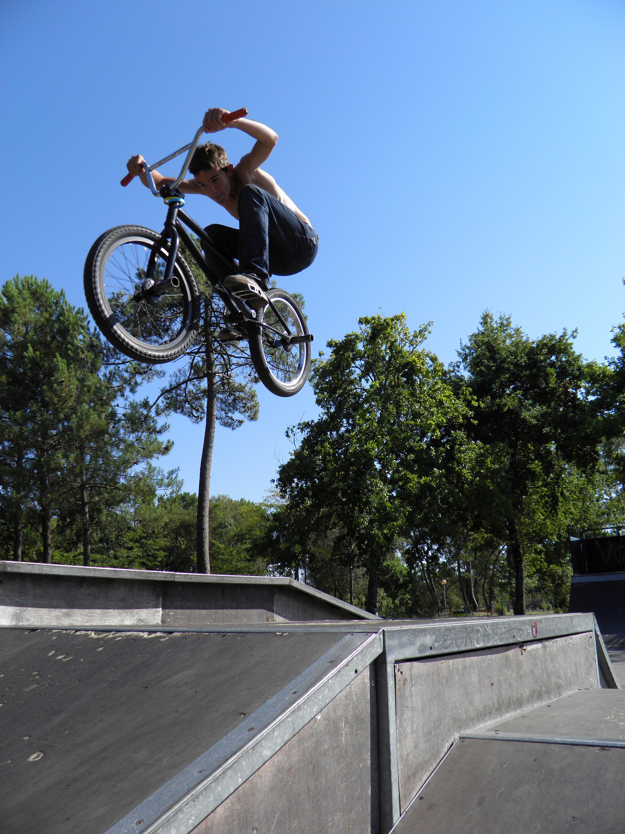 Le Port Hourtin Skate Spot