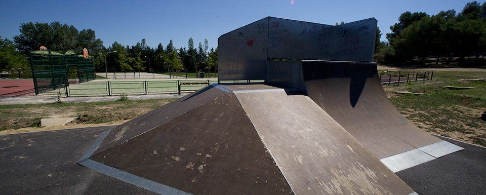 Le Lac Le Crès Skate Spot