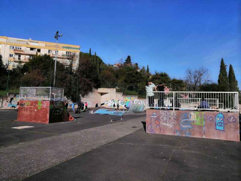 Aire du Grézac Lodève Skate Spot