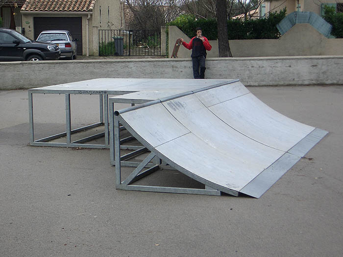 Coste Rouge Magalas Skate Spot