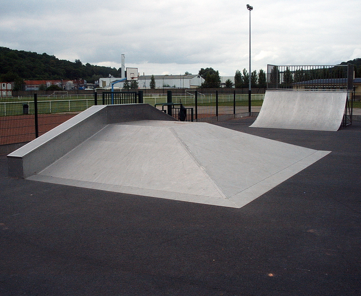 Sauvage Notre Dame de Bondeville Skate Spot
