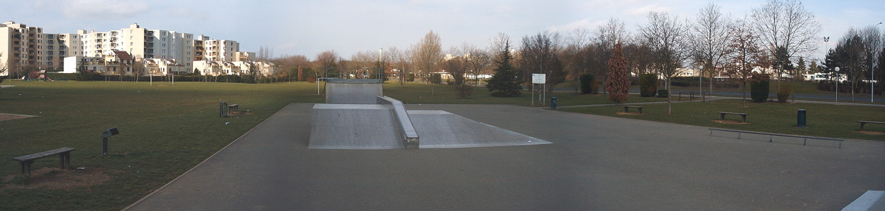 Parc Mekenheim Le Mée sur Seine Skate Spot