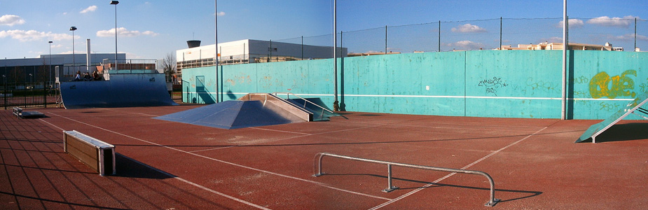 Pierre de Coubertin Montigny le Bretonneux Skate Spot