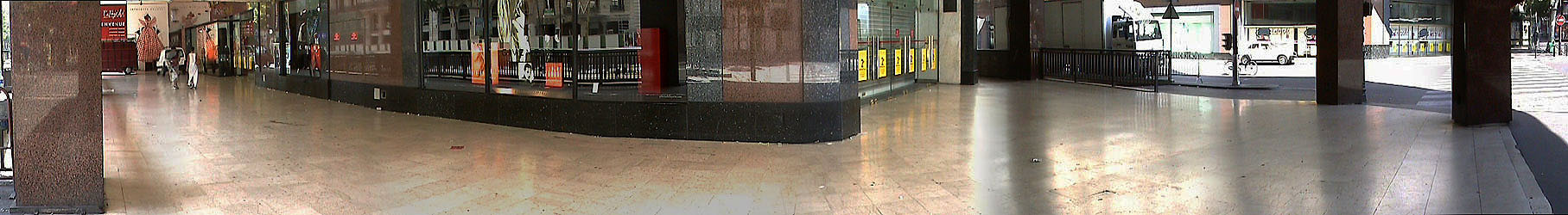Galeries Lafayette Paris Skate Spot