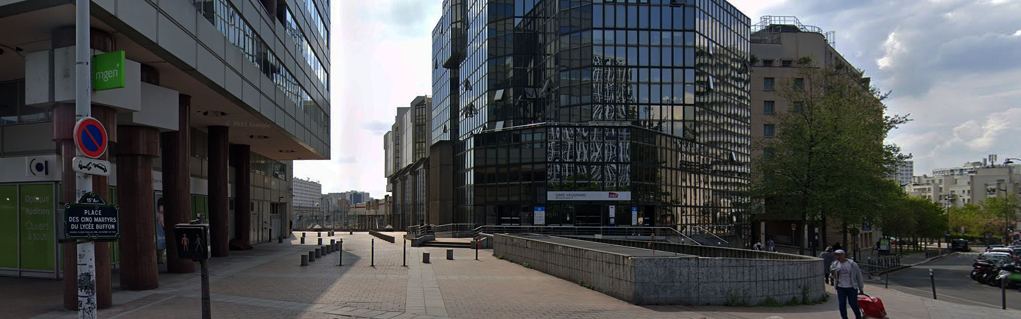 Gare Montparnasse Hall 3 Vaugirard Paris Skate Spot
