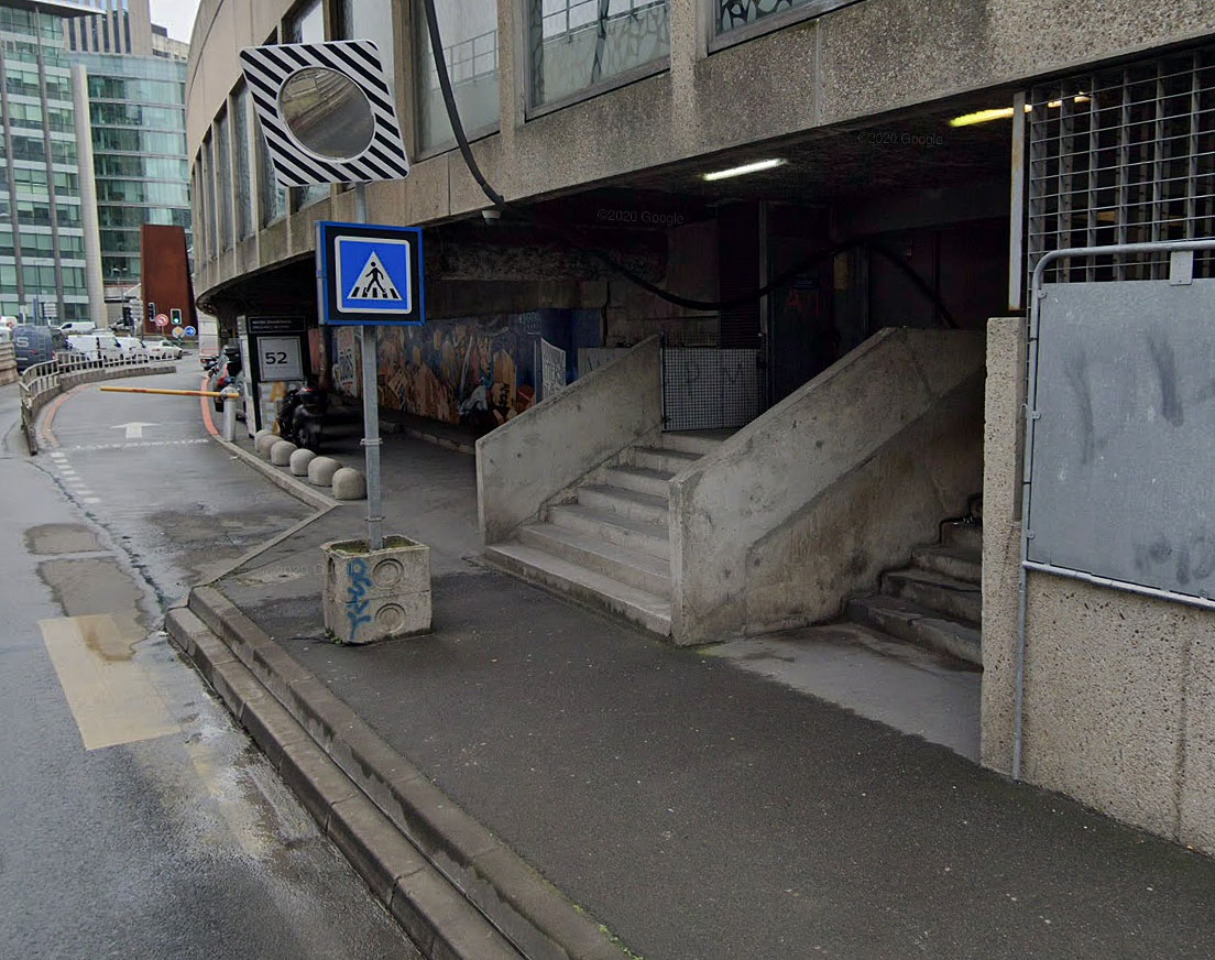 Demi Lune street Puteaux Skate Spot