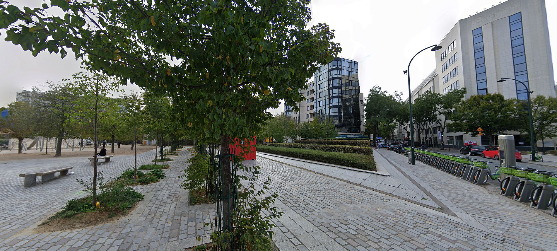 Square Caroline Aigle Paris Skate Spot