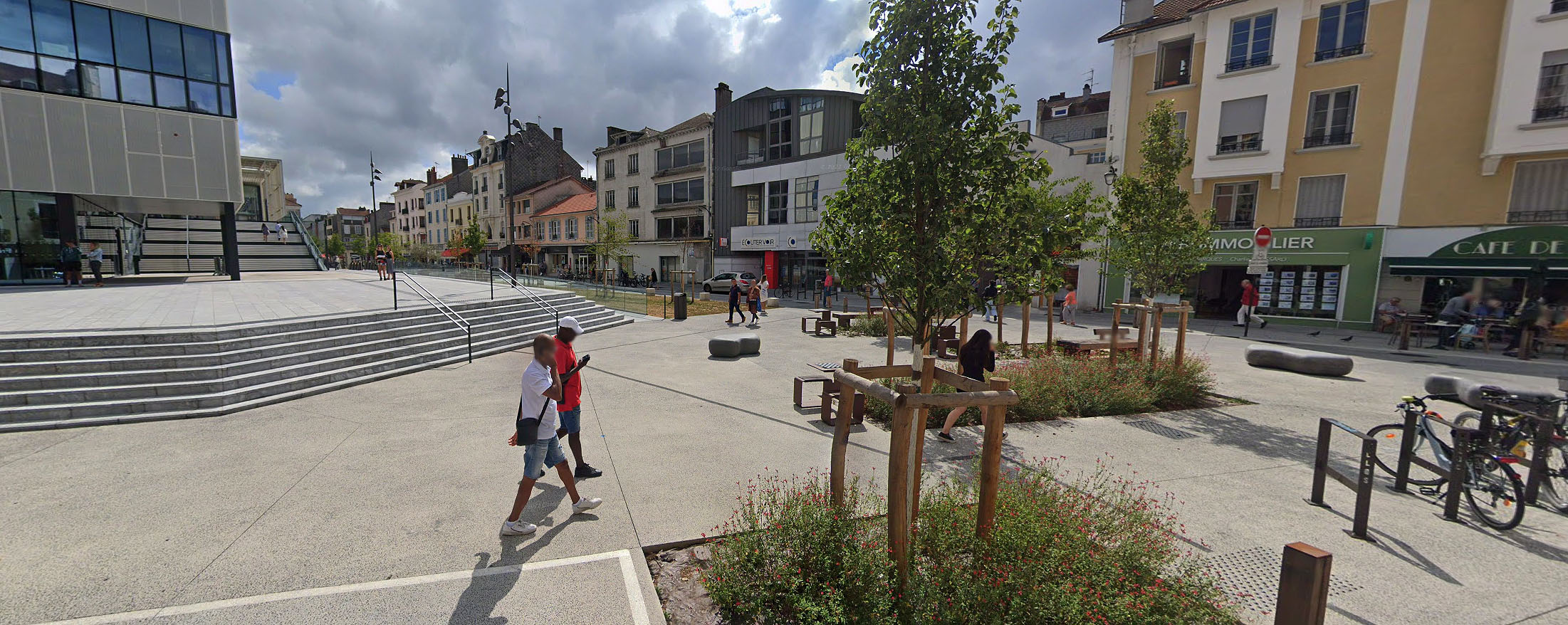 Les Halles Pau Skate Spot