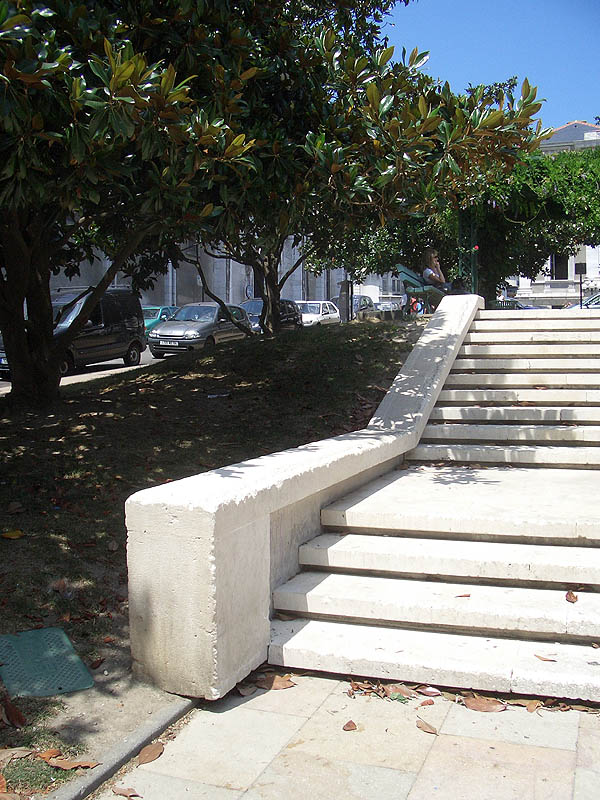 Palais de Justice Pau Skate Spot