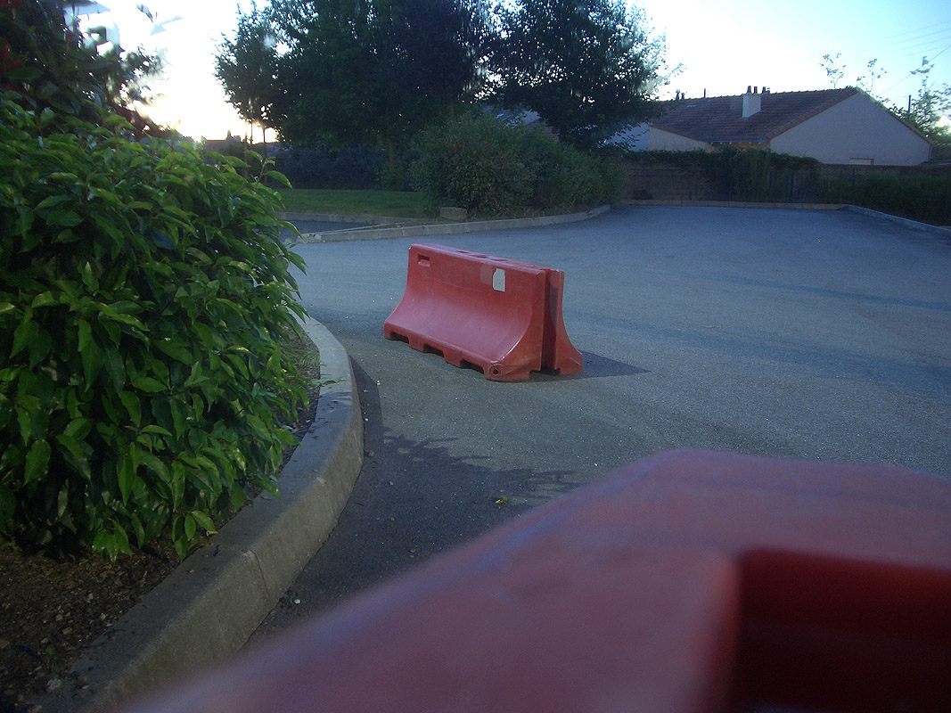 Darty Saint Sébastien sur Loire Skate Spot
