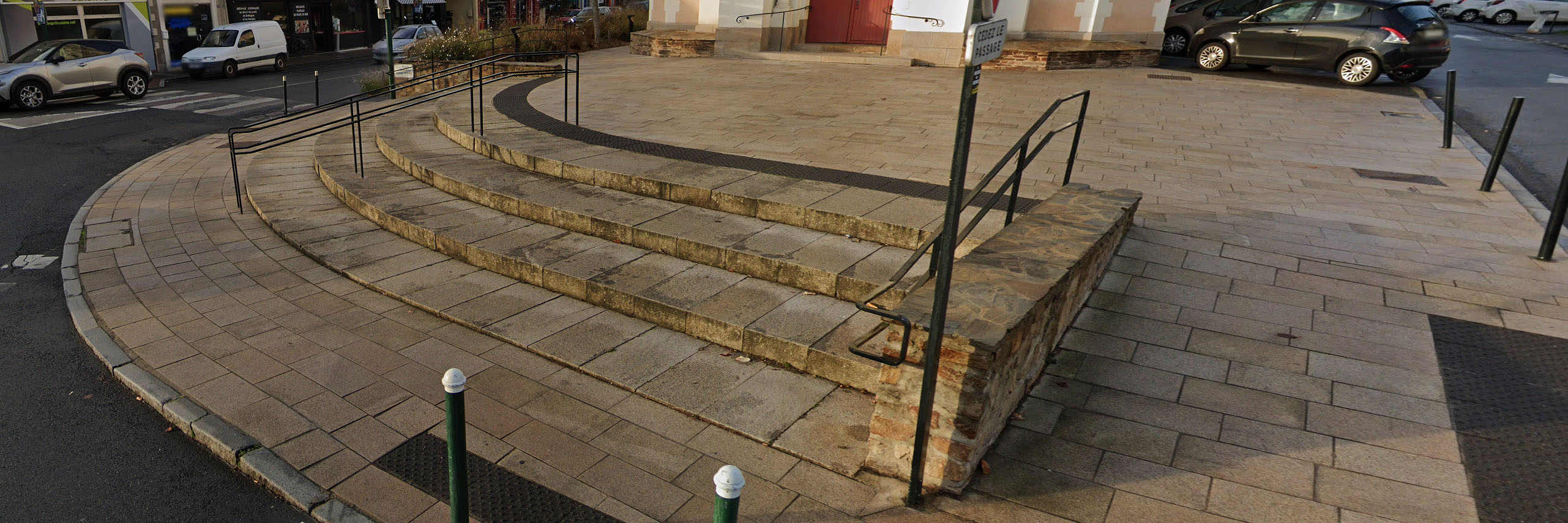 Église Sainte Luce sur Loire Skate Spot