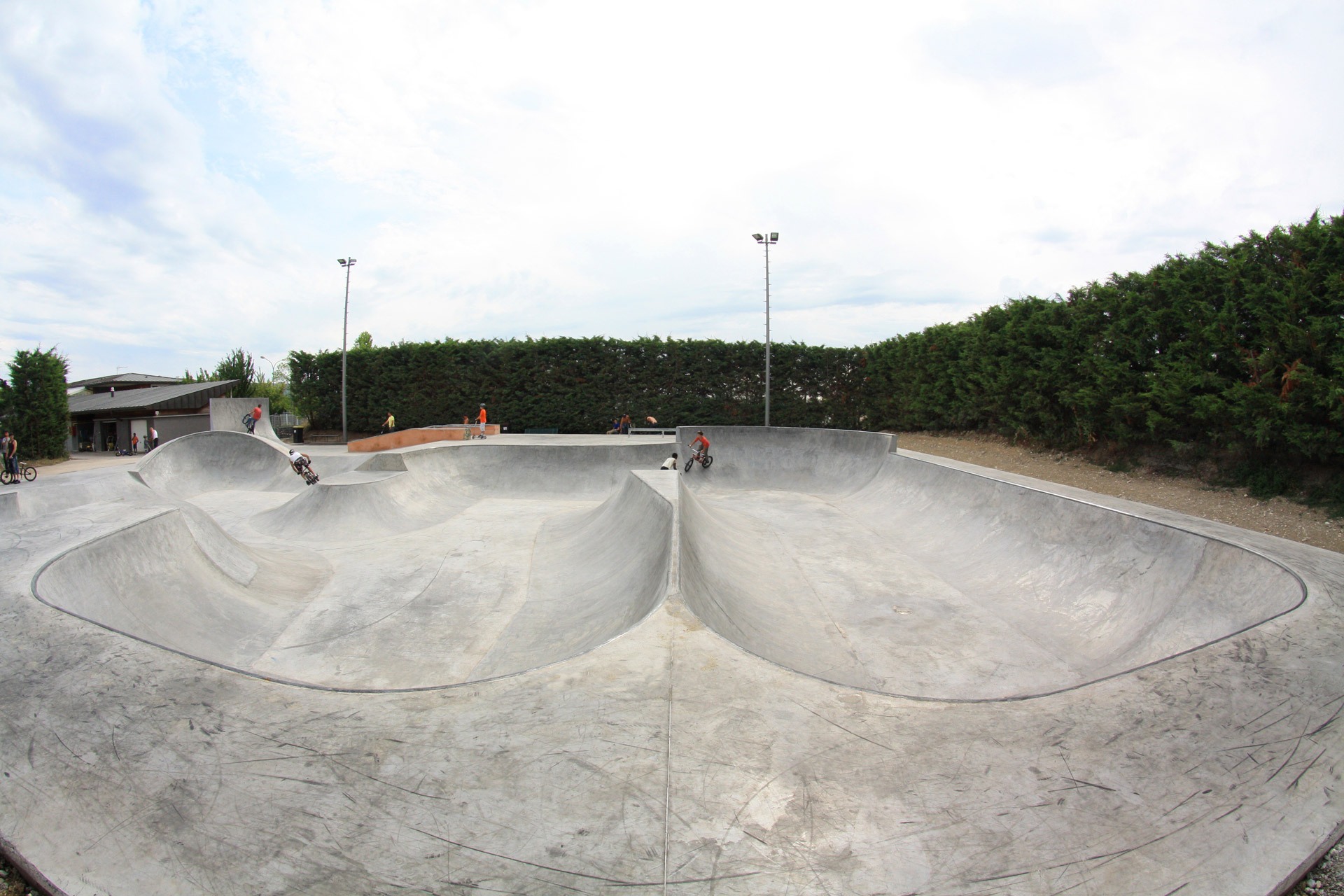 Espace Glisse Bry sur Marne Skate Spot