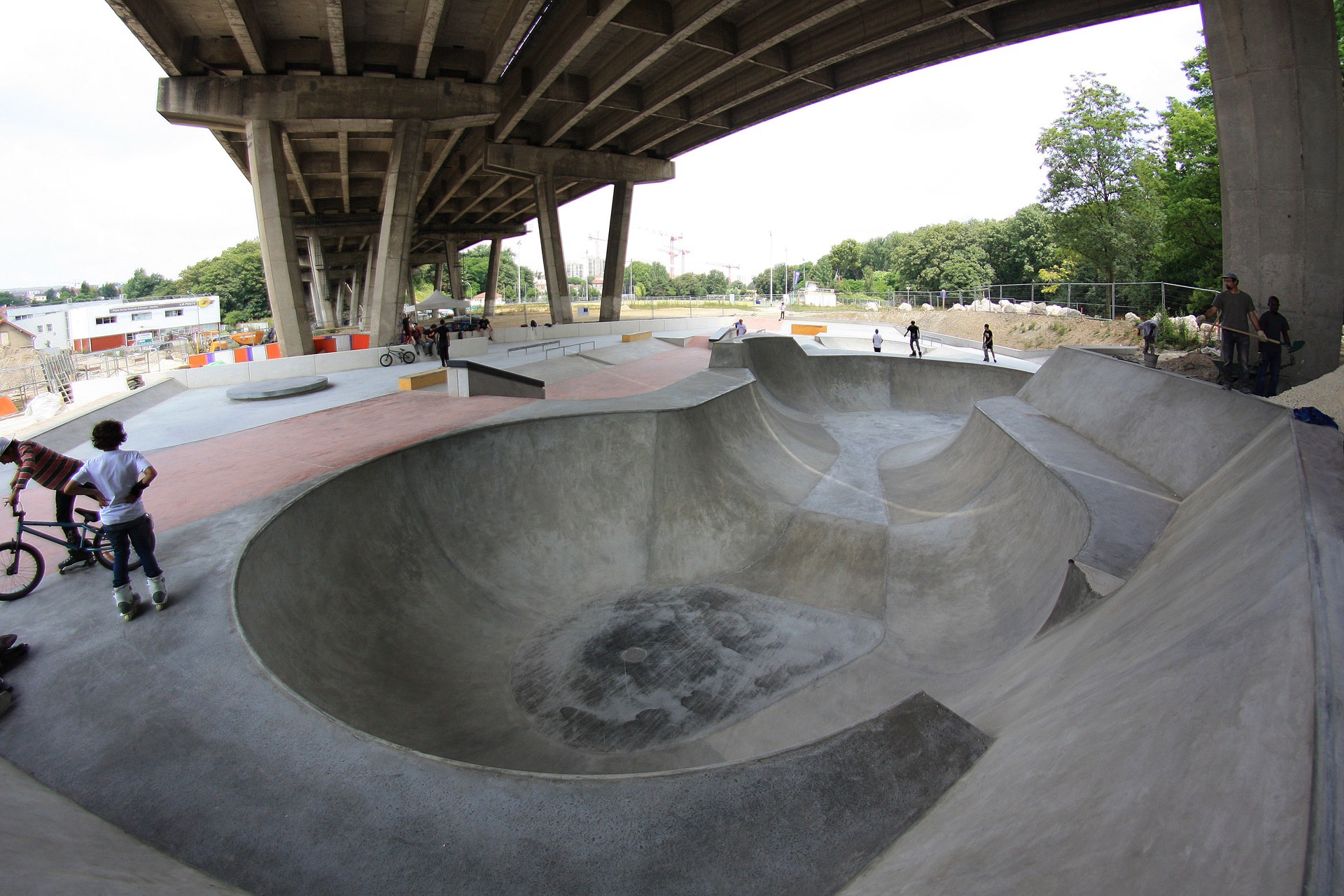 Centre Sportif Raspail Arcueil Skate Spot