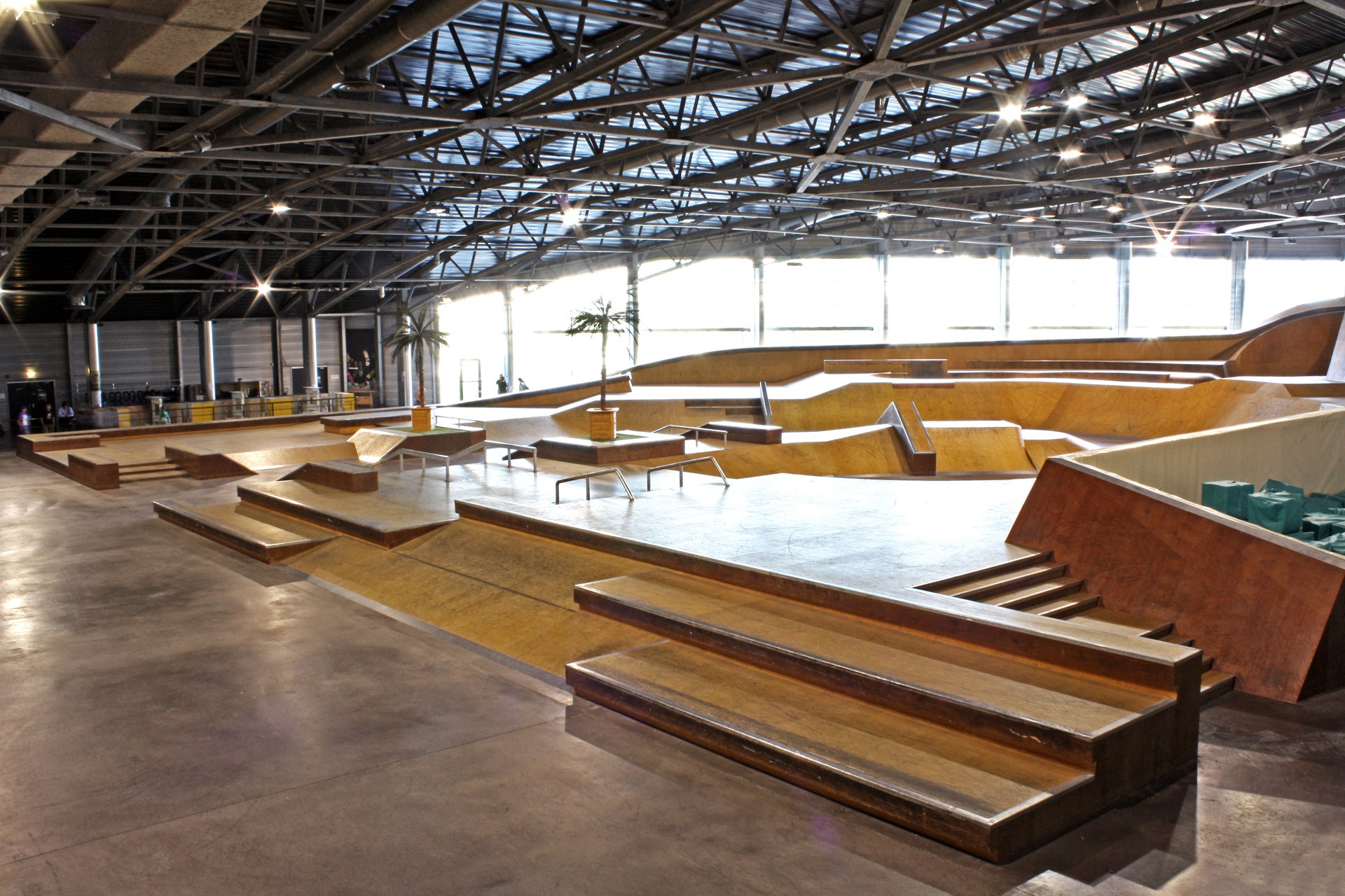 Palais Omnisports Marseille Skate Spot