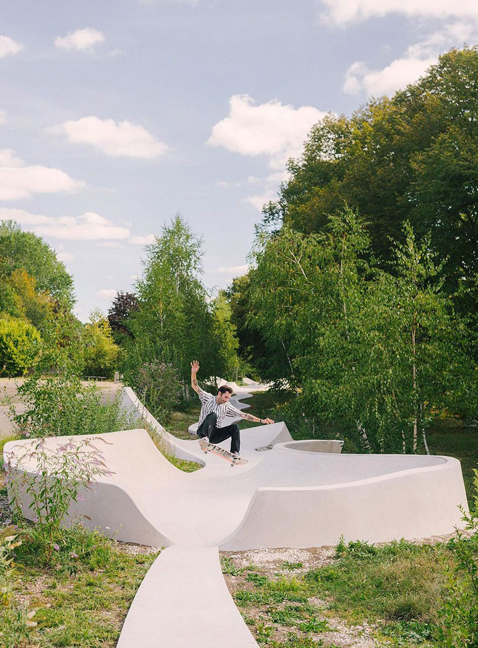 Galleria Continua Boissy le Châtel Skate Spot