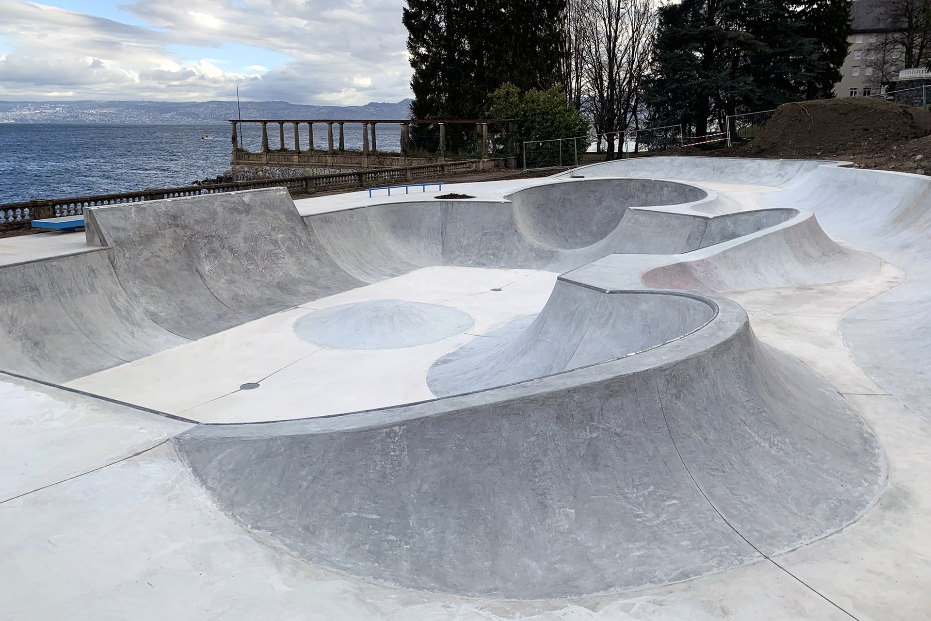 Bowl d' Évian Évian les Bains Skate Spot