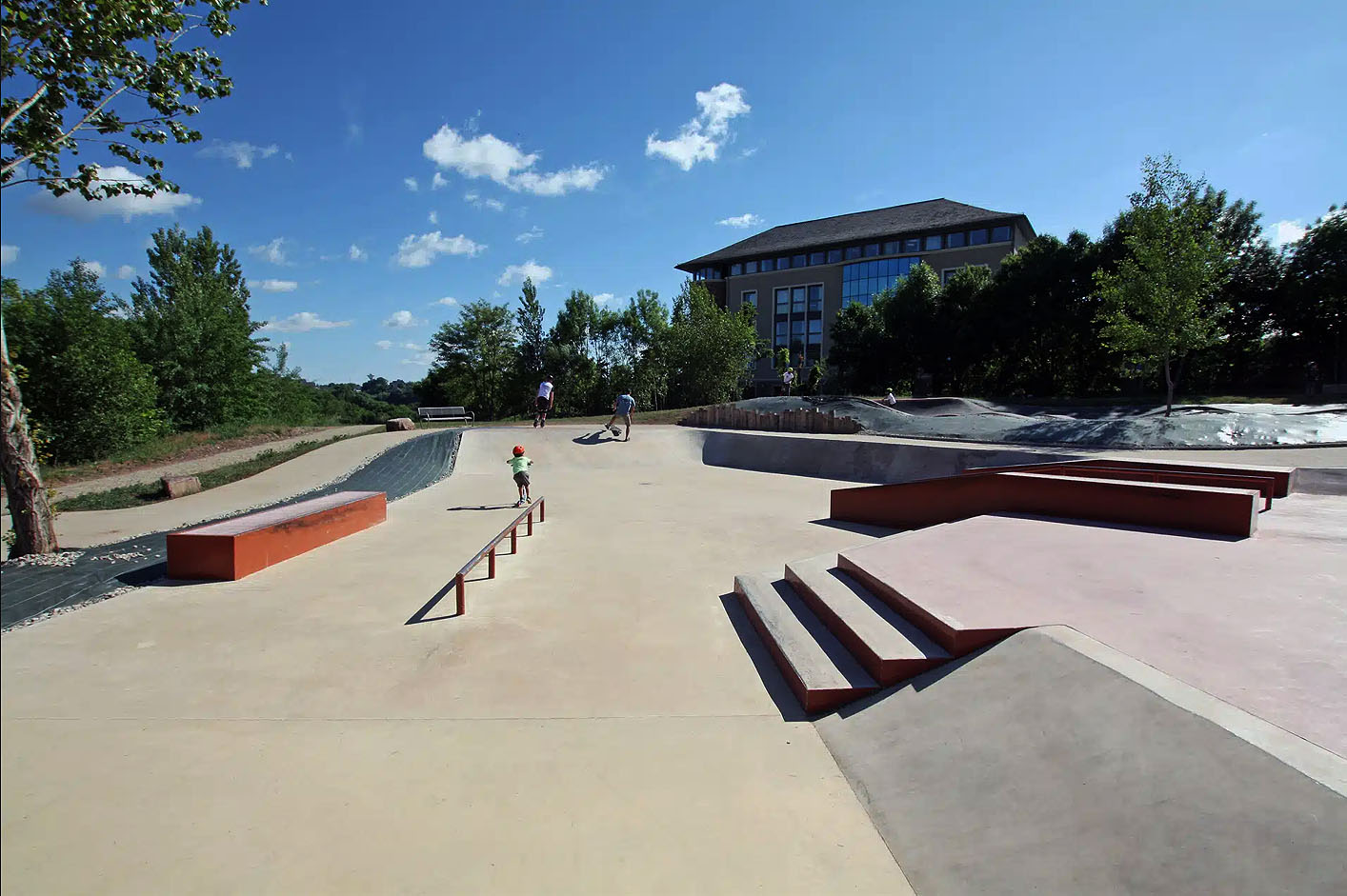 Val de Bourran Rodez Skate Spot