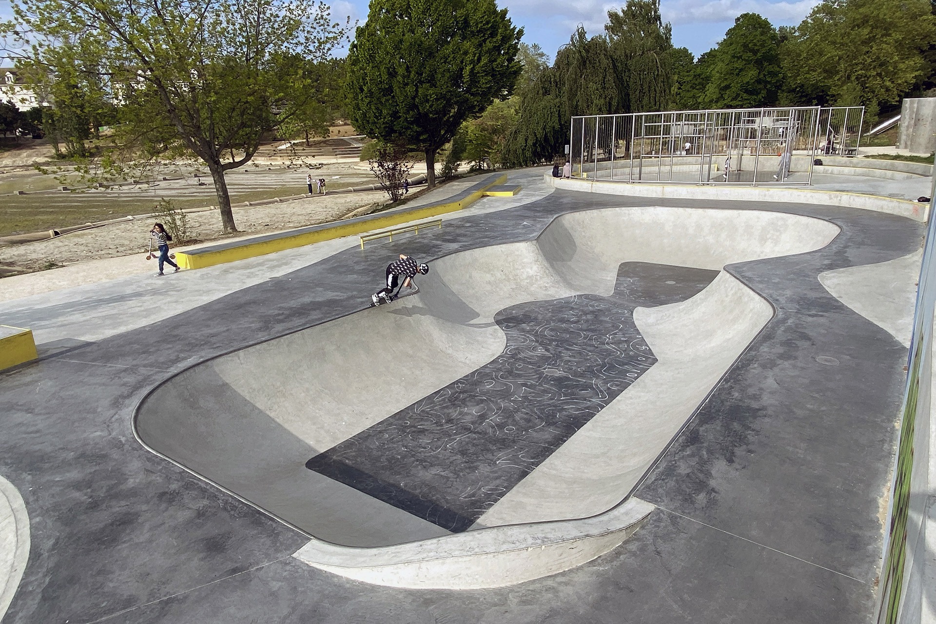 Mont d' Est Noisy le Grand Skate Spot