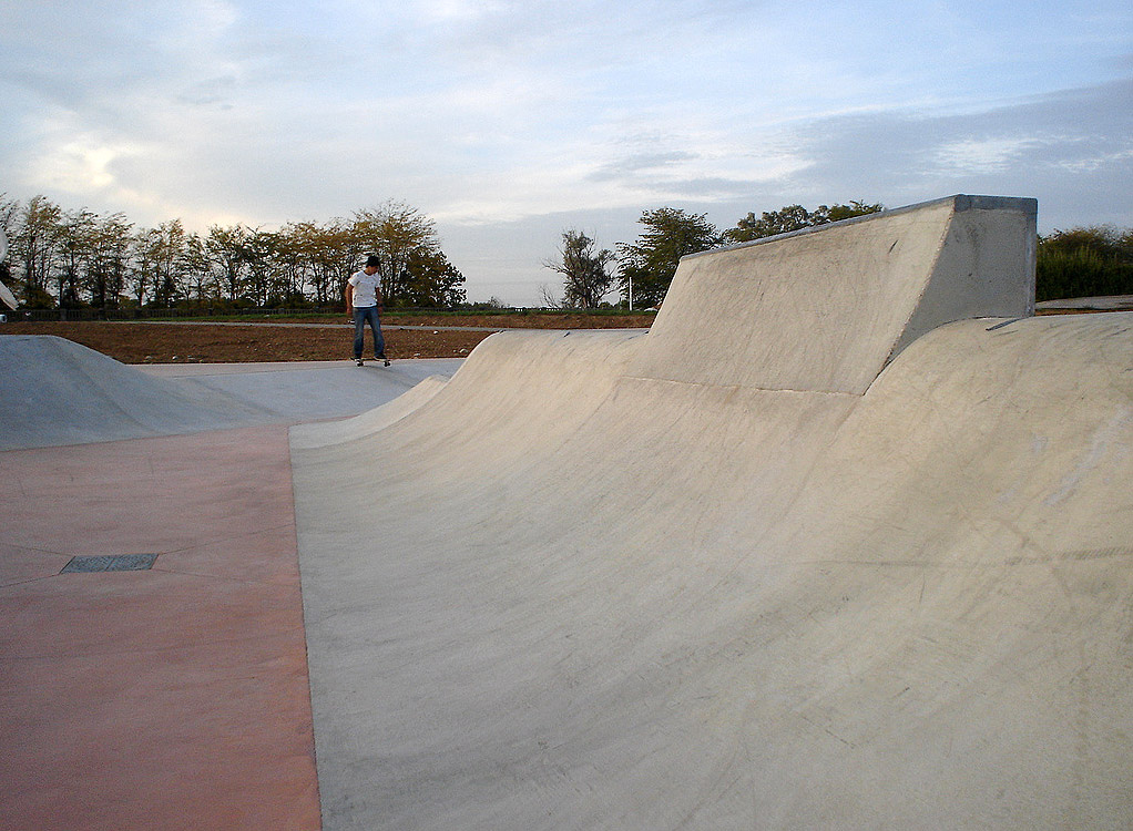 Carré De Soie Vaulx en Velin Skate Spot