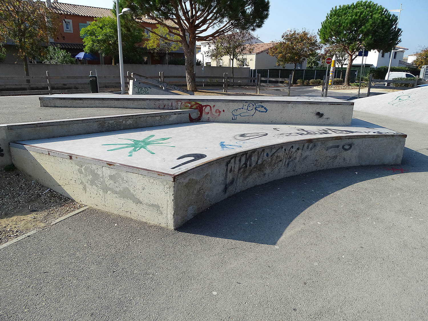 Neuf des Boudres Aigues Mortes Skate Spot