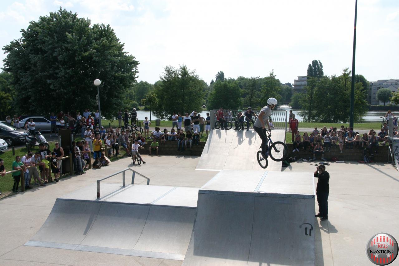 Lac des Closiers Montargis Skate Spot